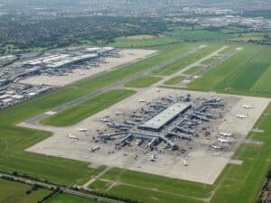 airport transfer from gatwick to london